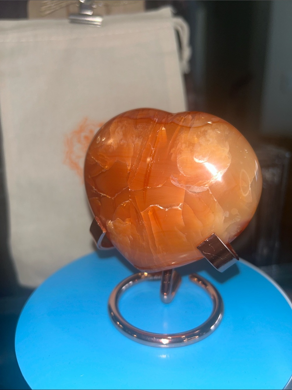 Carnilian Agate Heart 2.5”x 3” with Rose Gold Stand & Mandala Dusty + Energy NWT - Picture 8 of 8